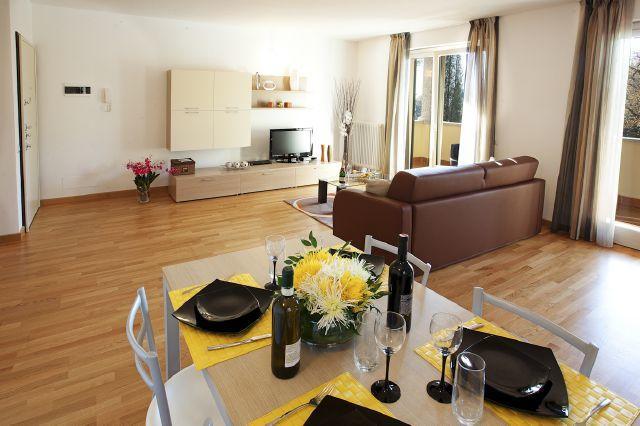 Tremezzo Residence-11 Apartments To Choose From In An Exclusive Residence By Italian Apartments Екстериор снимка